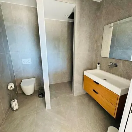 Вилла Neuve, Proche Centre Ville, Plage A 100 M - Max